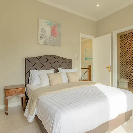Casa Sara 2, Room
